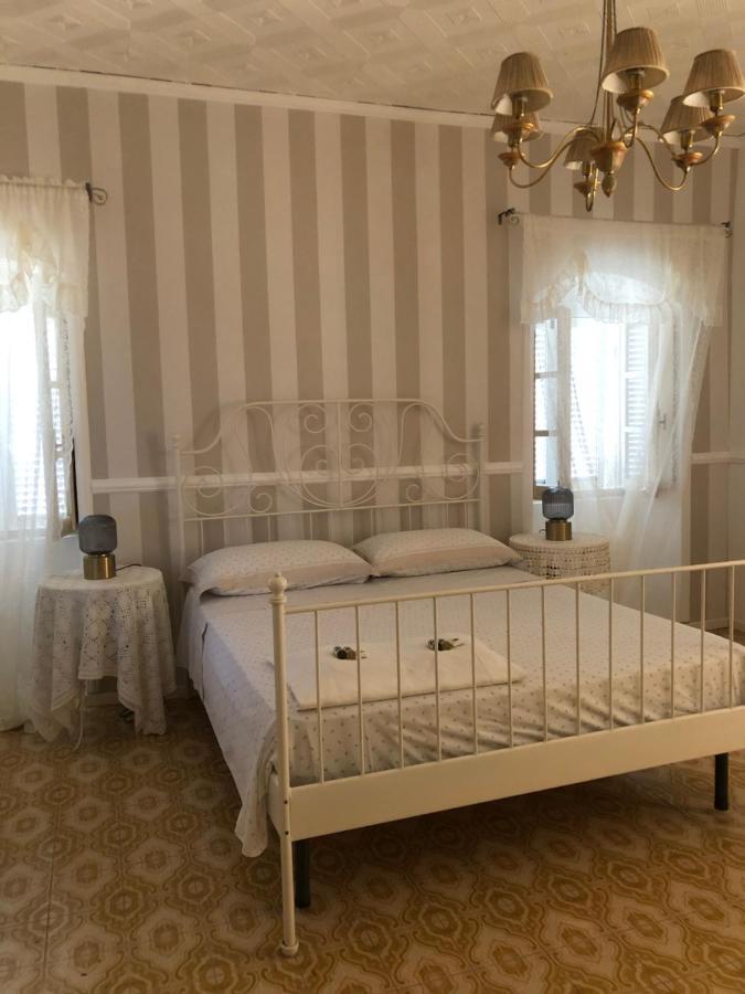 Casa Relax, Un Uliveto Sul Mare. Villa Diano San Pietro ภายนอก รูปภาพ